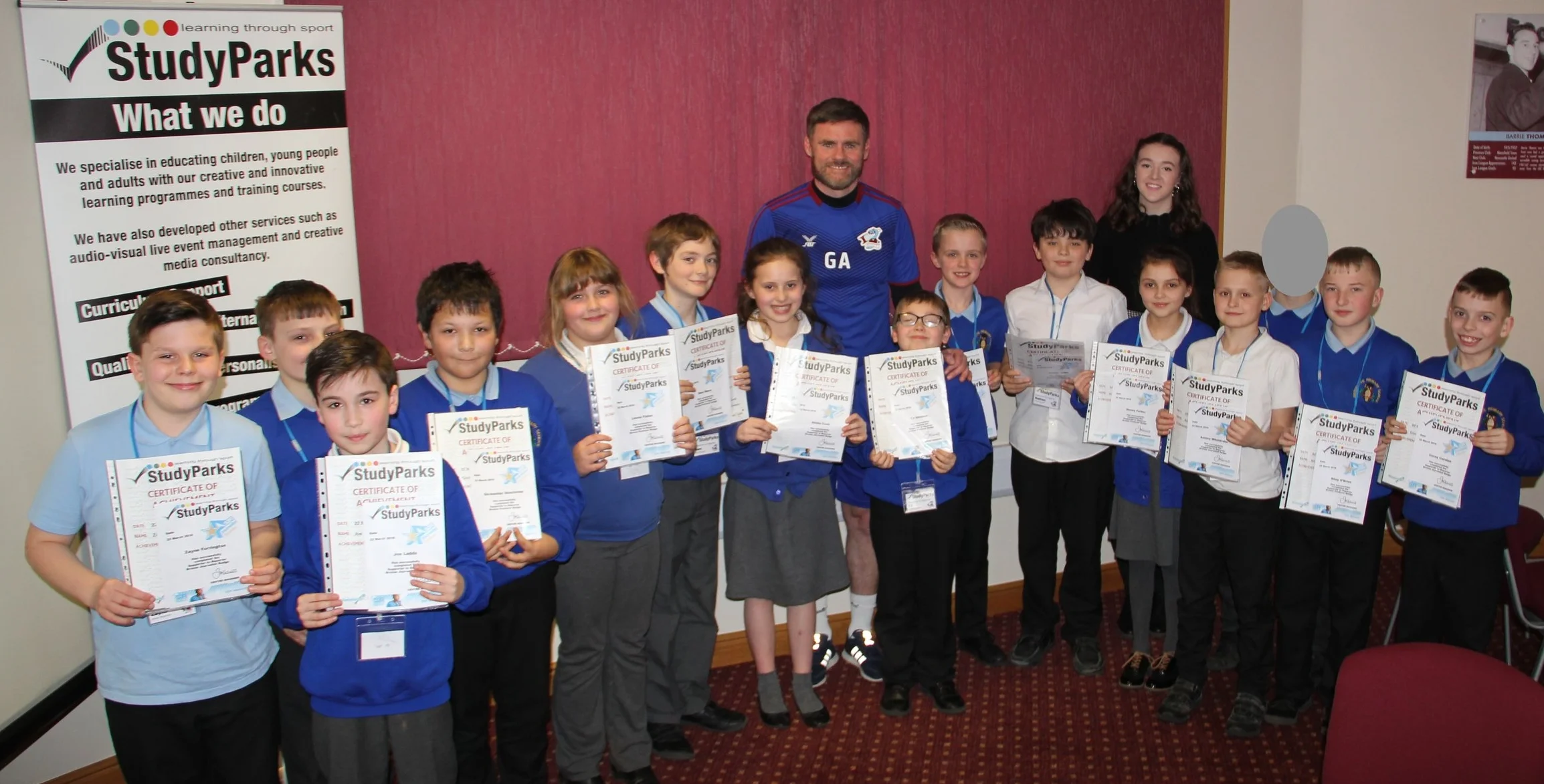 Westcliffe Primary with SUFC 1st Team Manager Graham Alexander