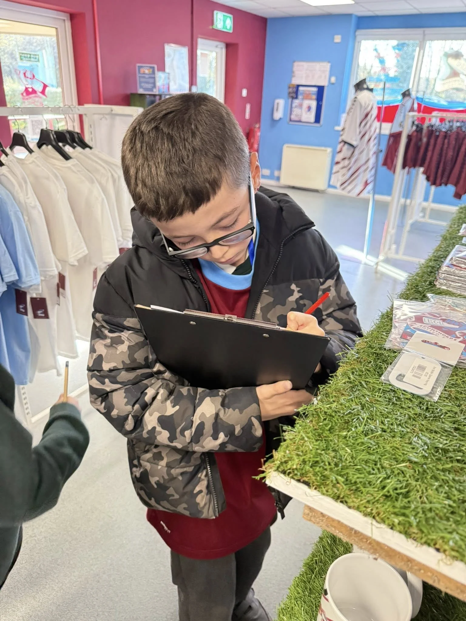 2025-11-19 RWI Shop 04.jpg