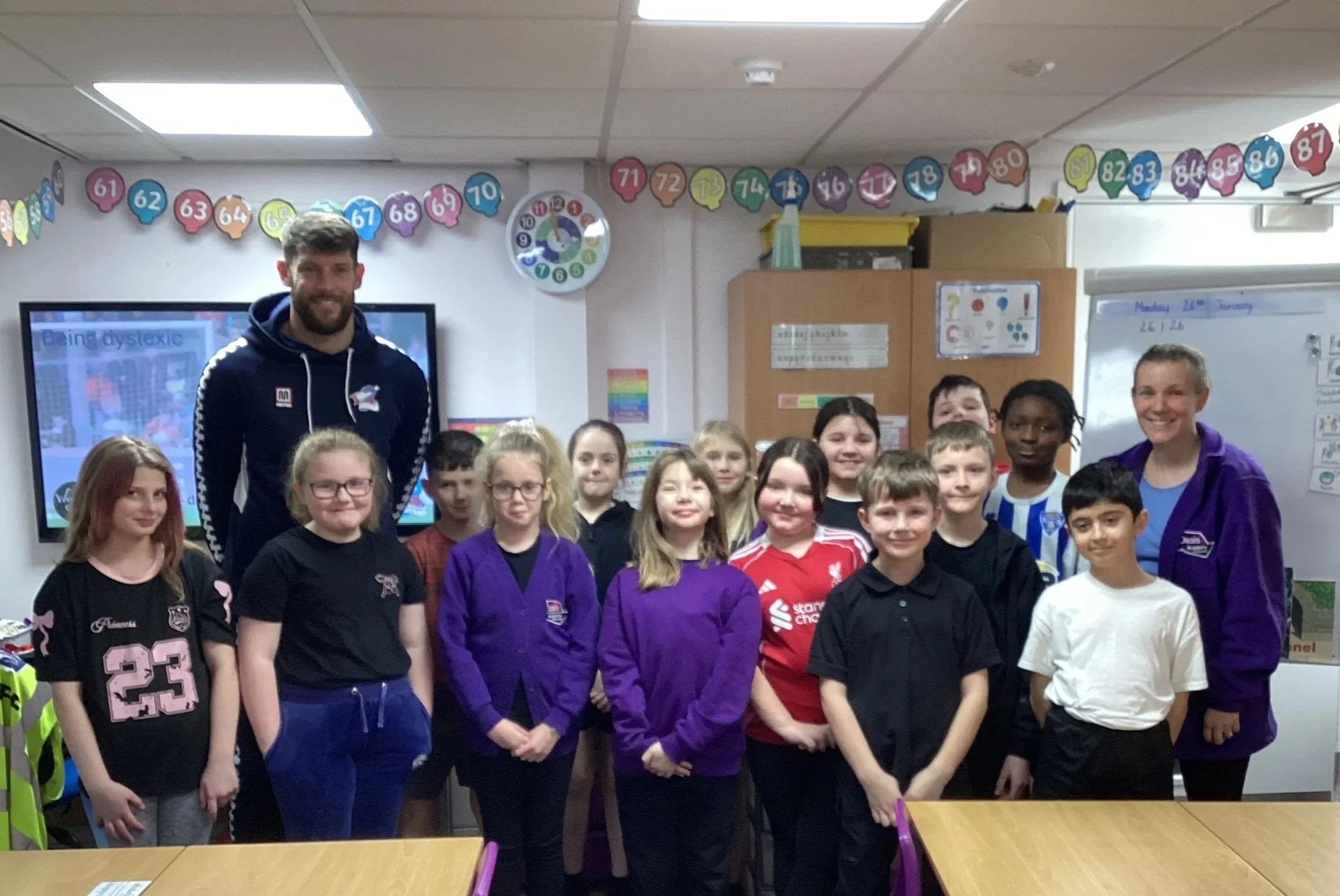 Scunthorpe United Reading Stars - Will Evans visits Oasis Academy Parkwood