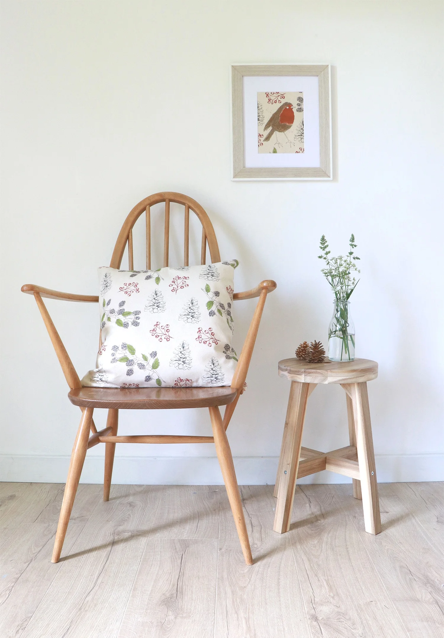Organic cushion with blackberry print