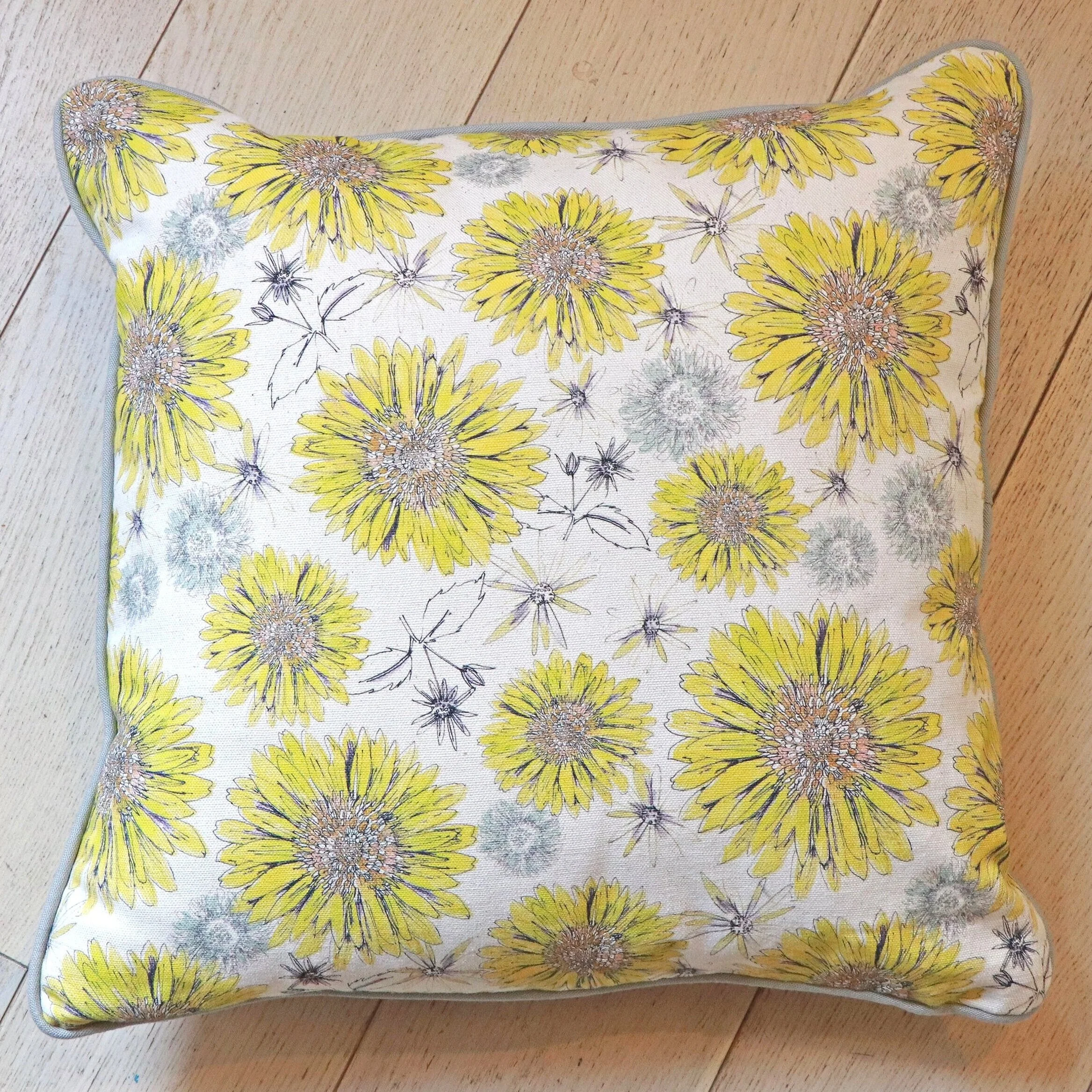 Sunflower%2Band%2BFlora%2Bon%2BOrganic%2BFabric.jpg