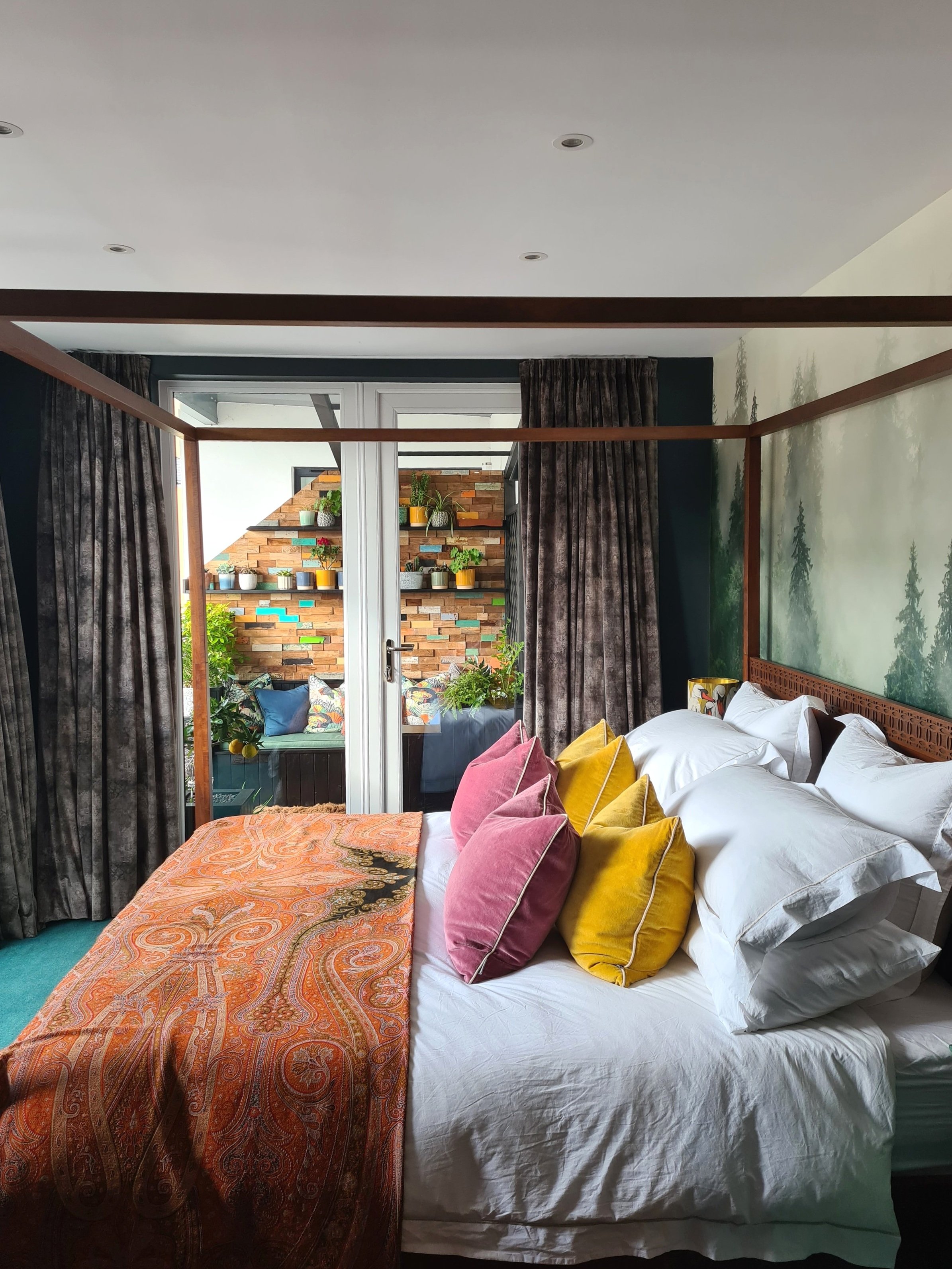 Luxury-Bedroom-Cornwall.jpg