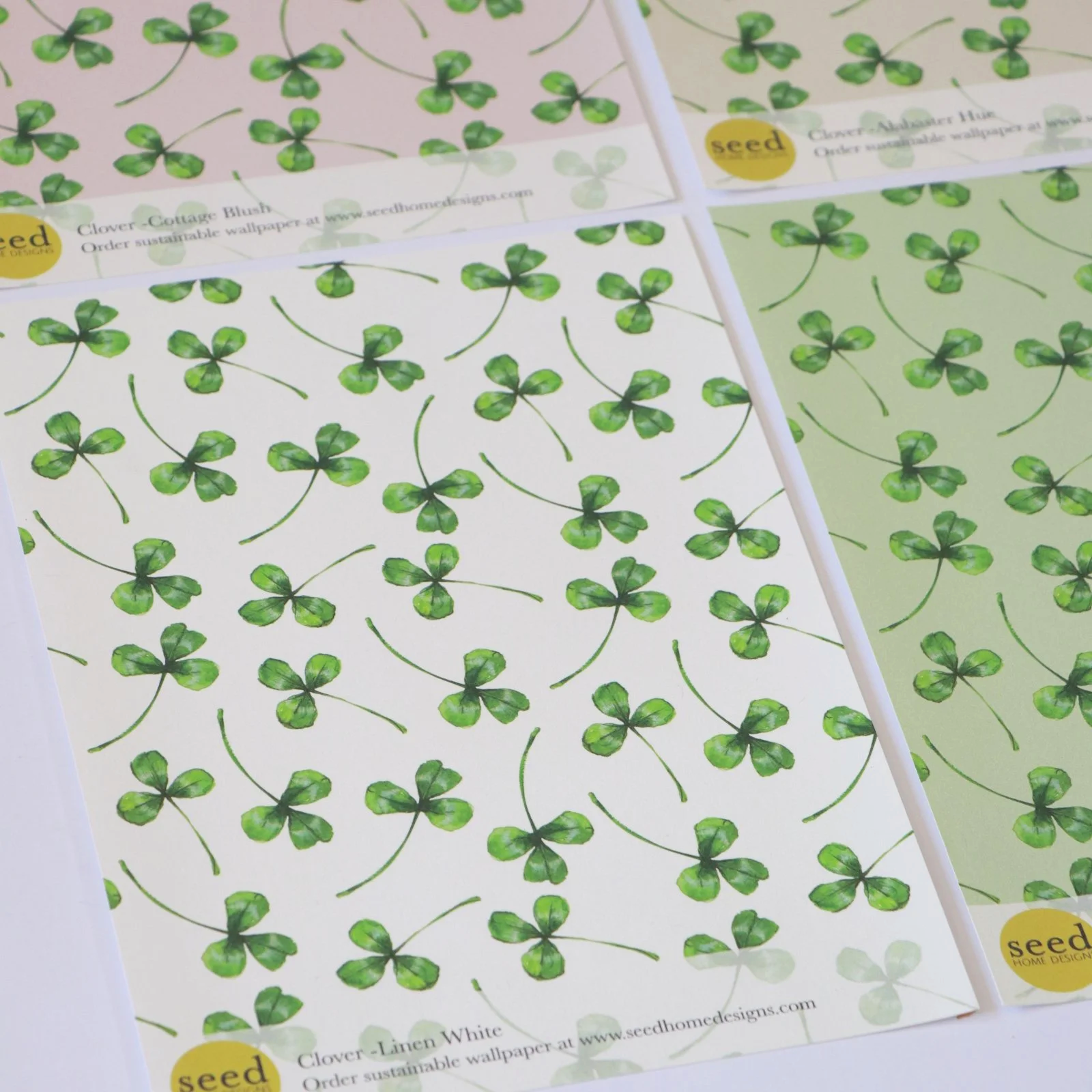 clover-white-wallpaper.png