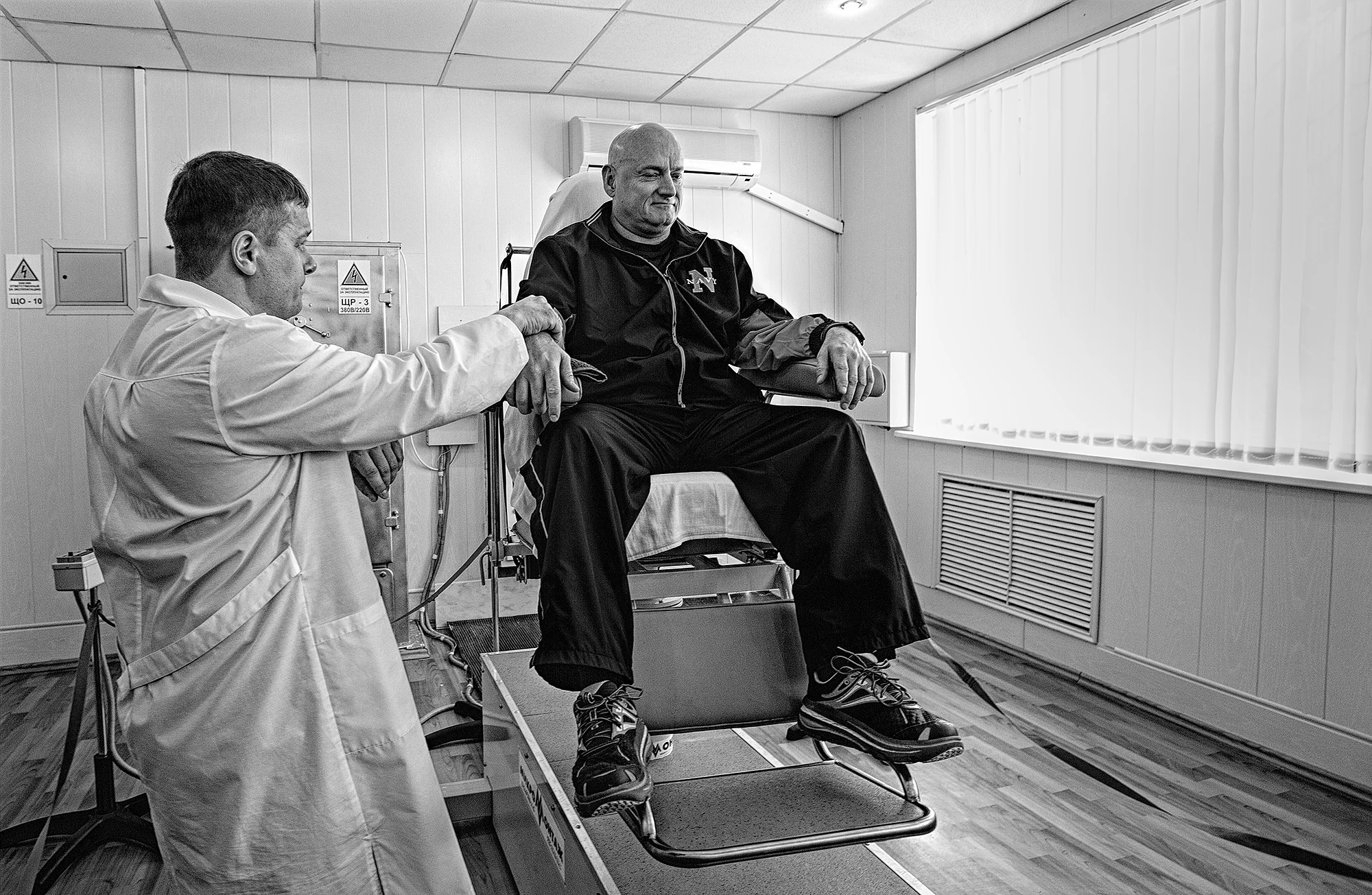 SCOTT KELLY. LAST MEDICAL BEFORE FLIGHT