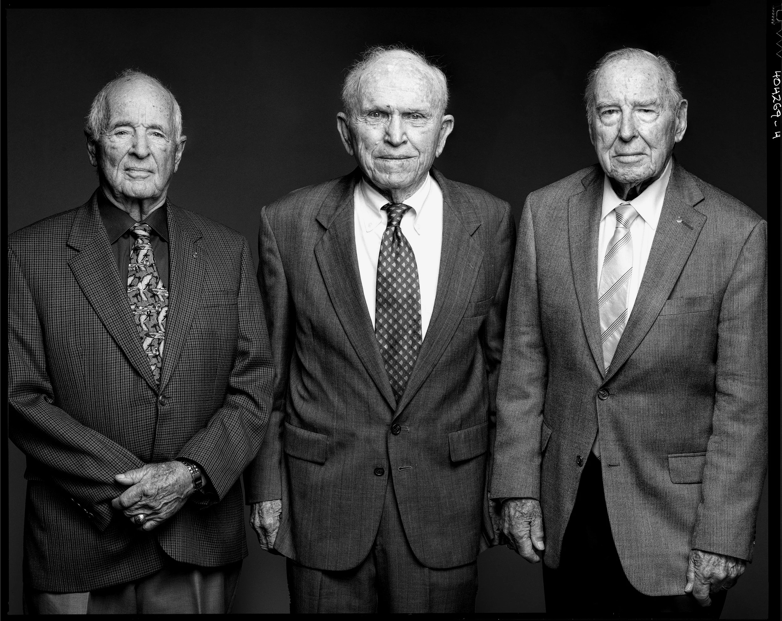 WILLIAM A. ANDERS, FRANK BORMAN & JIM LOVELL. CREW APOLLO 8