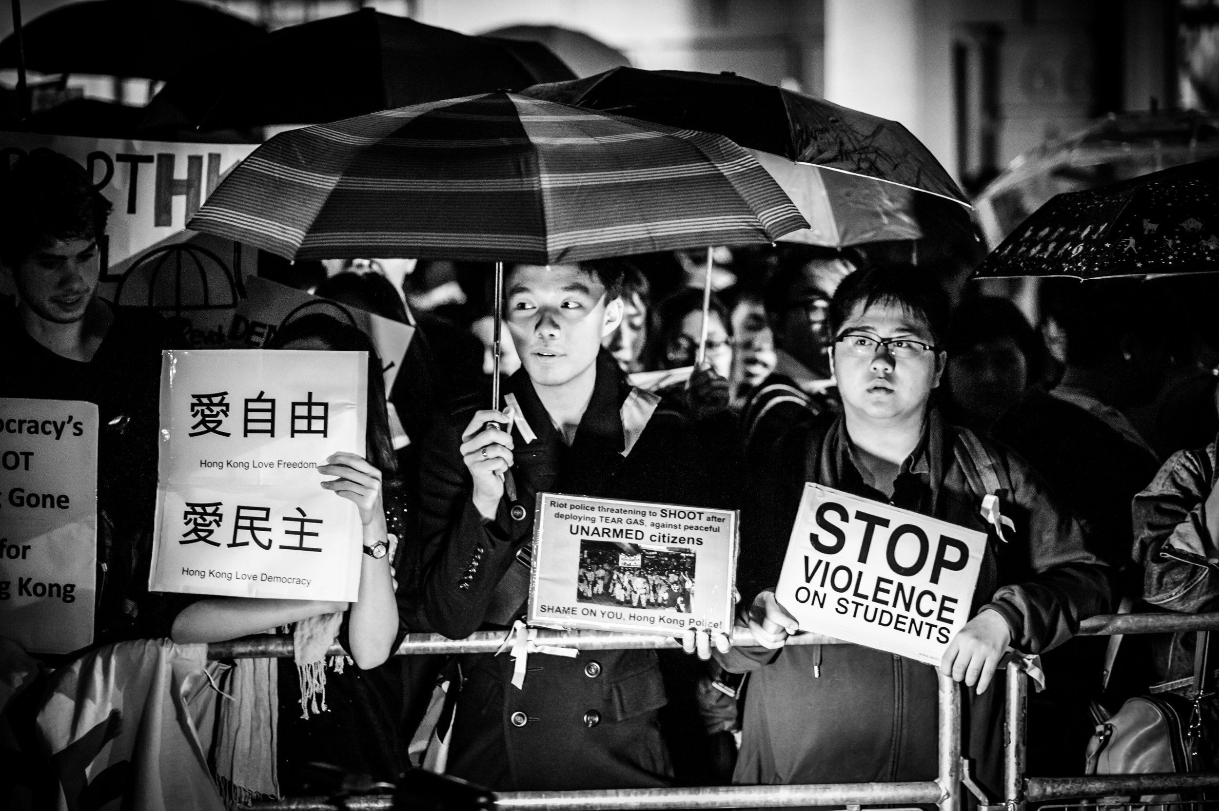 Chinese Embassy Protest 011014 - Suki Mok-3.jpg