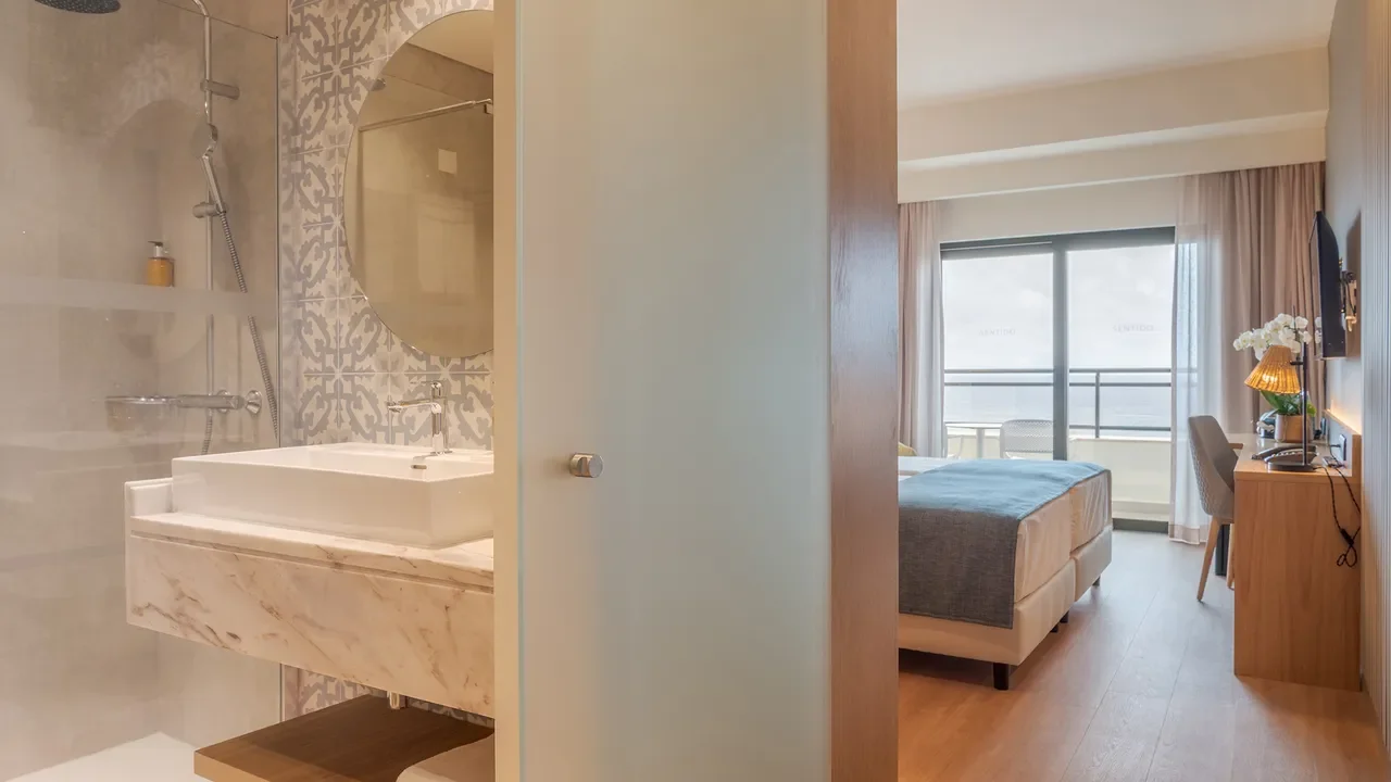 hotel-galosol-gallerygalosol-ba_4209-sea-view-0127_lowres.webp
