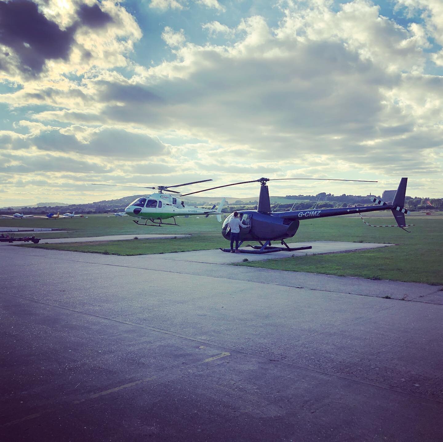 Incase you were wondering,  we are open for Business!  It has been a busy week of flying!  Turns out wearing a mask whilst flying isn&rsquo;t bad after all!! #helicopterlife #a2bhelicharters #sightseeingflight #helicoptercharter