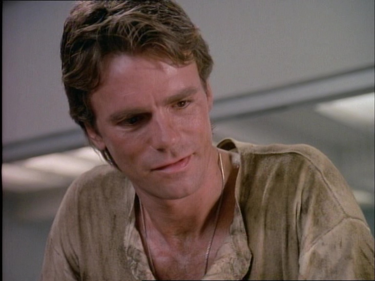 MacGyver_Pilot (17).jpg