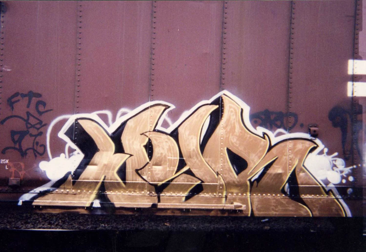 23GRAFF.jpg