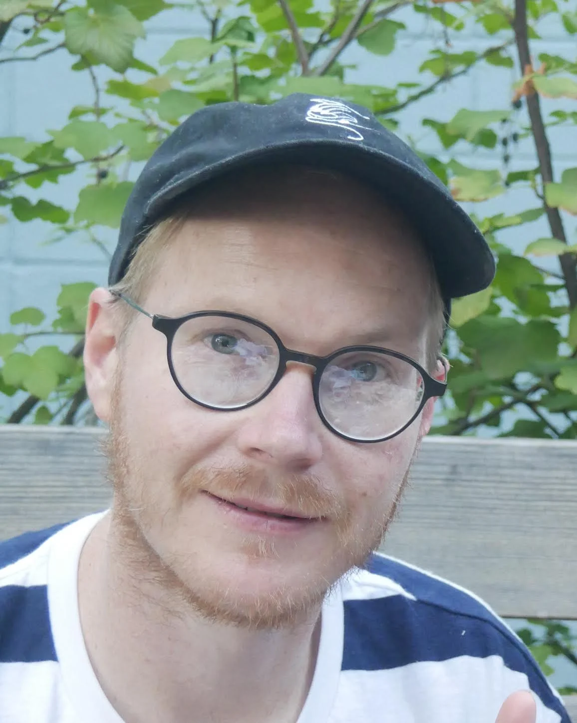 GilesHeadshot.jpg