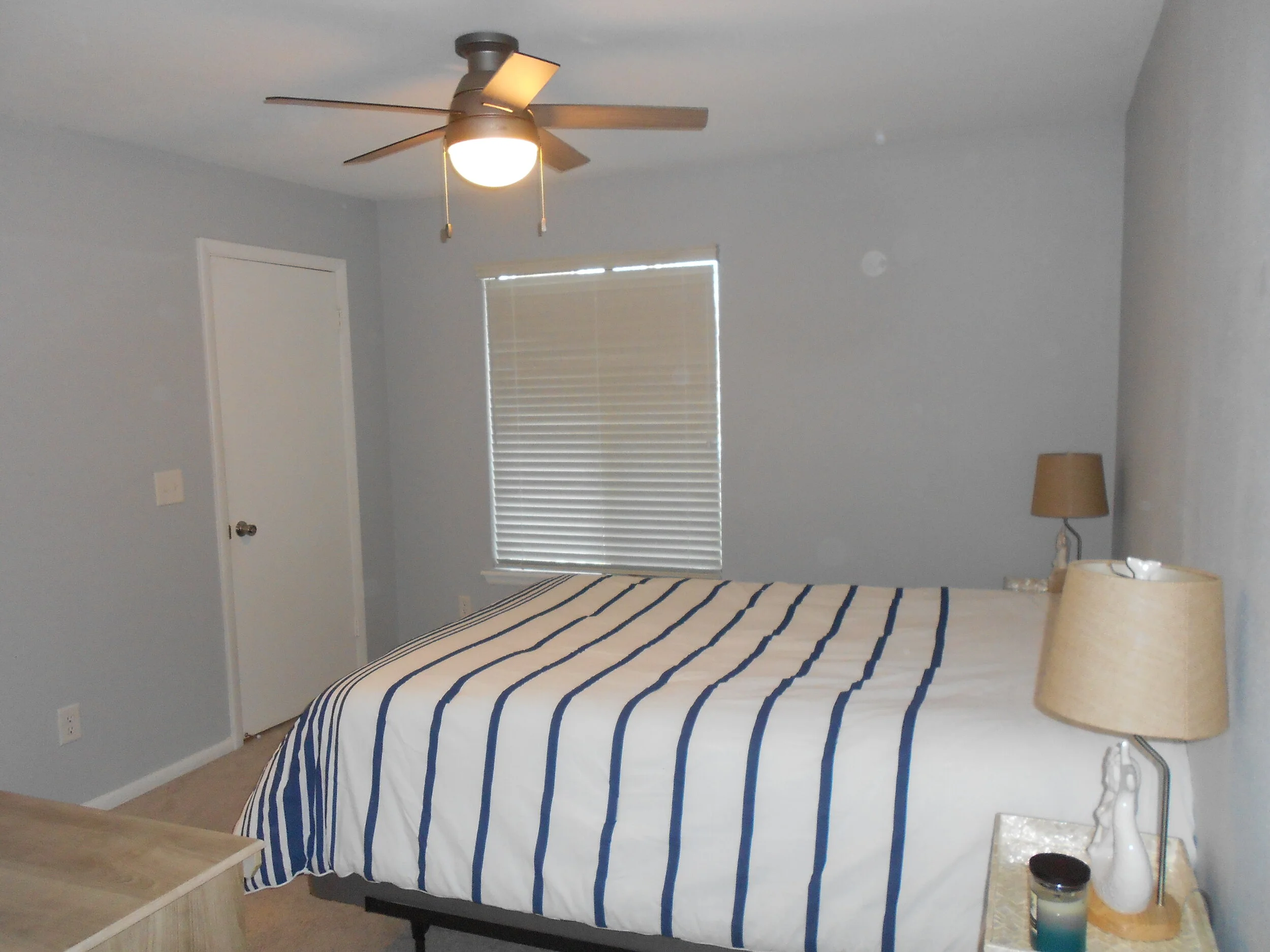 Bay Club Sea Lofts- Room for Rent $900.00/ month includes all utilities- Available January 24, 2020!!- No Longer Available