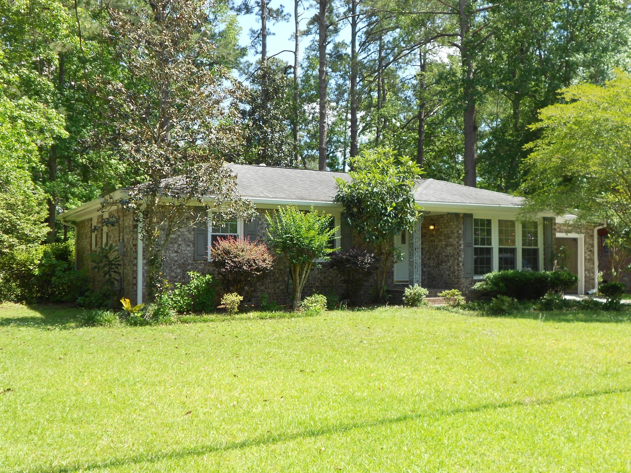 3 Bedroom 2 Full Bath Home 2 Miles from Downtown Summerville- $1,400.00/ month- No Longer Available