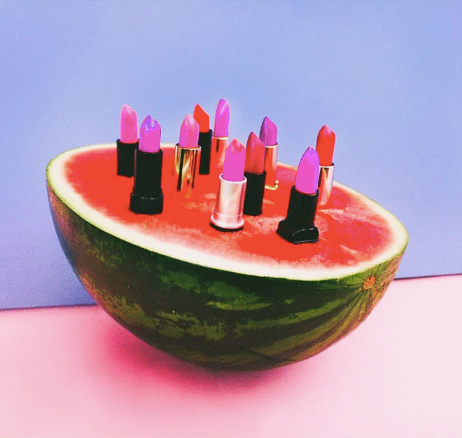 lipstick.gif
