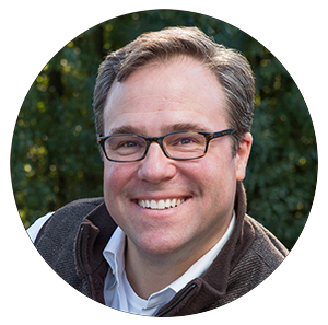 ExpertBookers client Jefferson Lilly guesting on a top-tier investment podcast