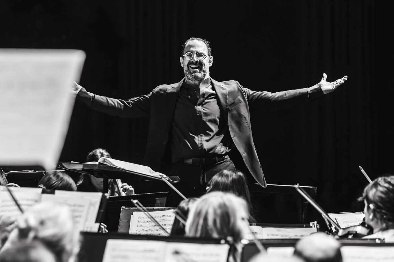 What a way to open the season! 💥
Grateful for the Bellingham Symphony, Chorus, and incredible soloists &mdash; everyone gave everything in an electrifying Beethoven 9 to a sold-out house! 🙌❤️🎶 📸 Damian Vines