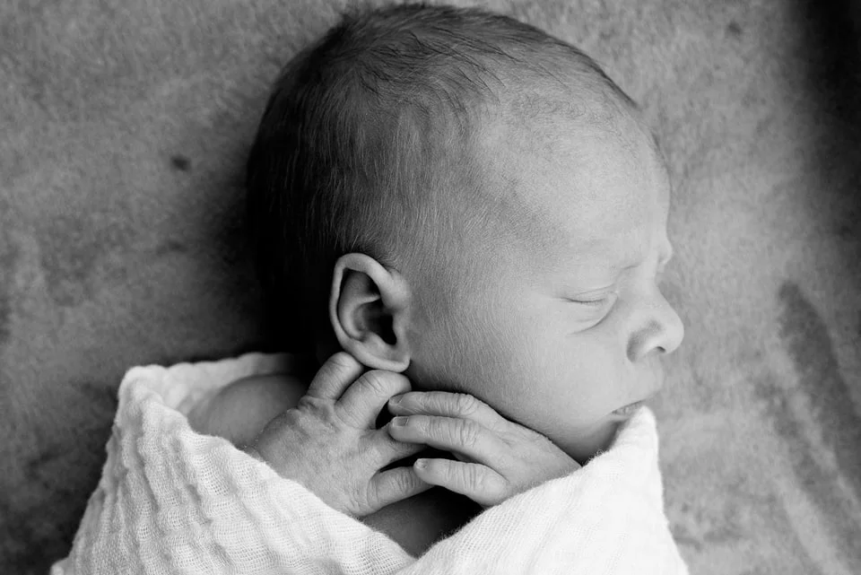 smGriffithsNewborn18a.jpg