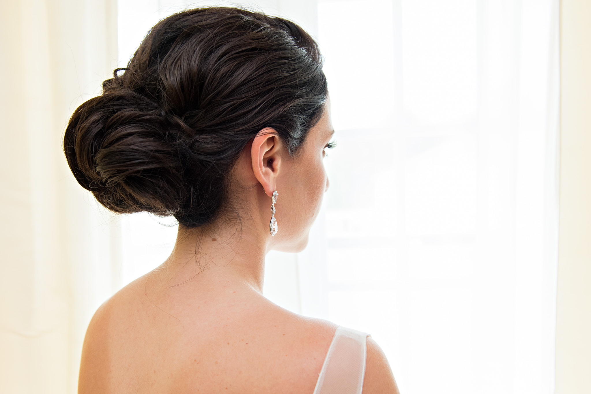 ct wedding photography. connecticut wedding photographer. wedding hair up do.