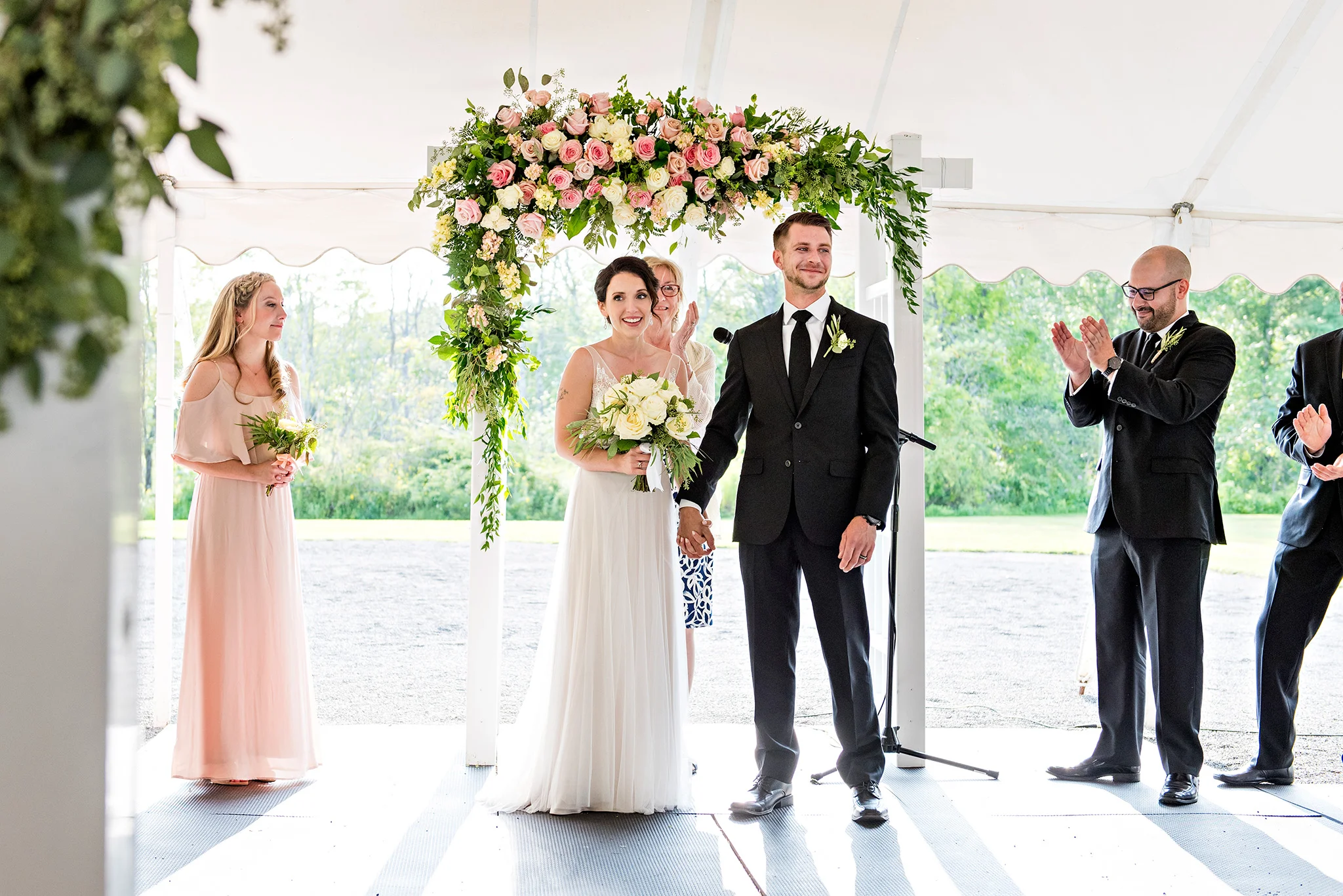 litchfield inn wedding ceremony. connecticut wedding photography 