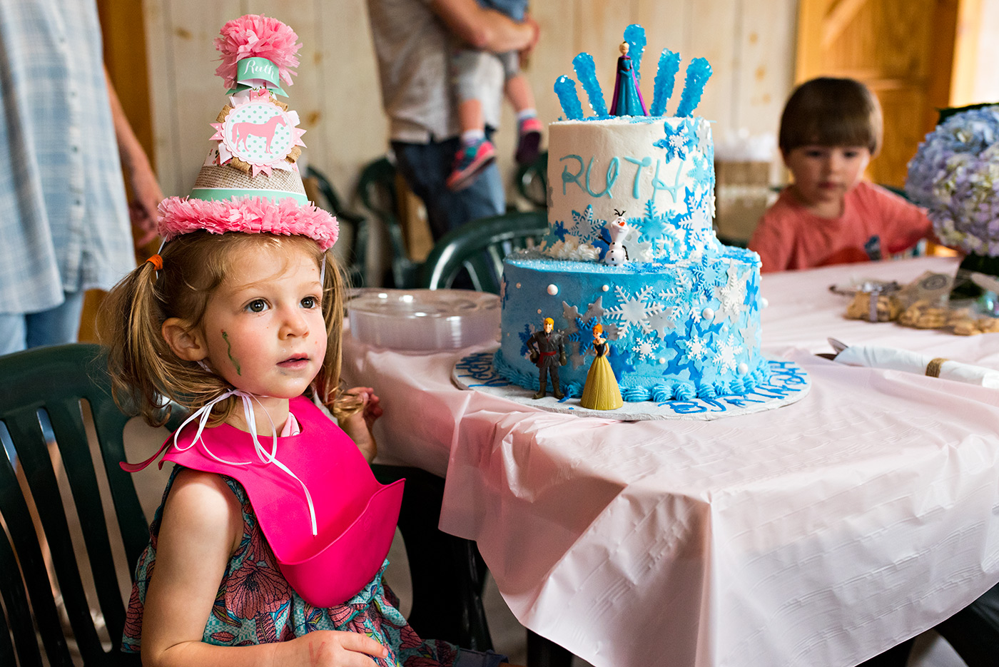 Connecticut birthday photographer. ct family photographer