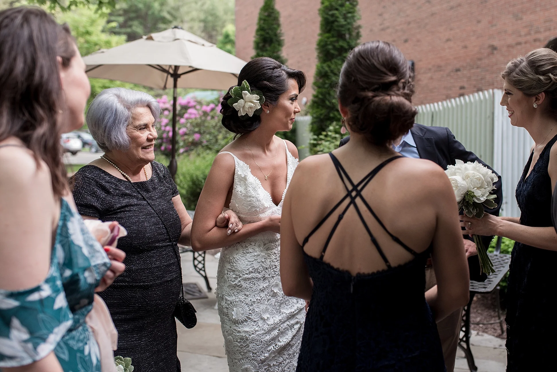 candid wedding cocktail hour photography in connecticut
