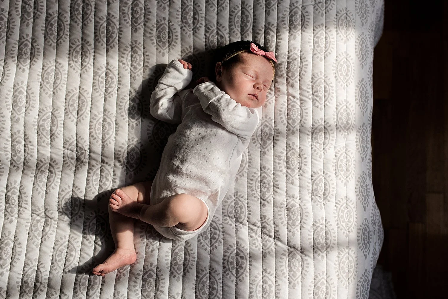 lifestyle newborn photographer ct