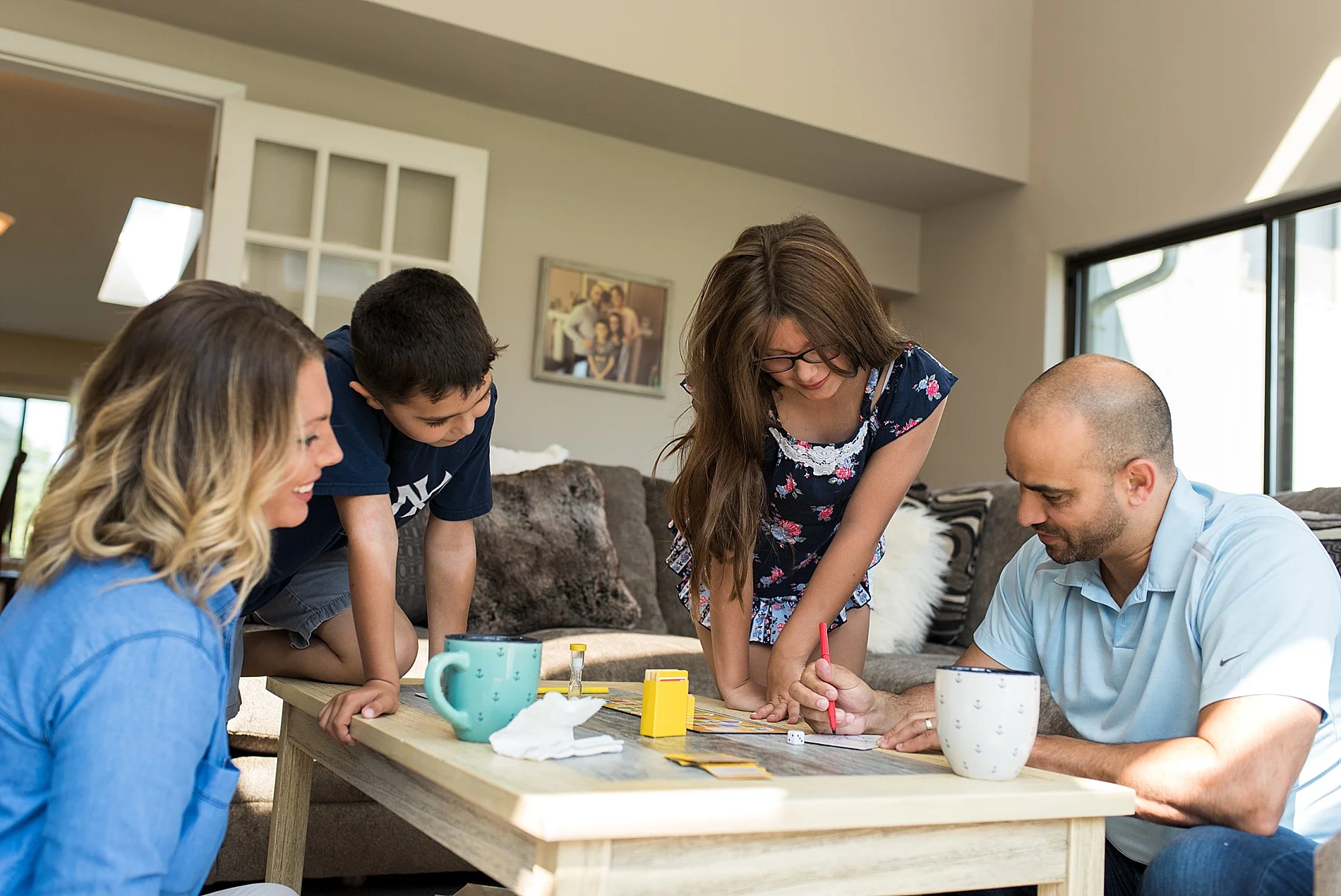 at home lifestyle family photography session in northford, ct