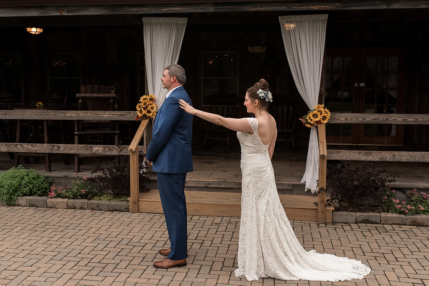 bride and groom first look with ct wedding photographer, Rebecca Lynne Photography