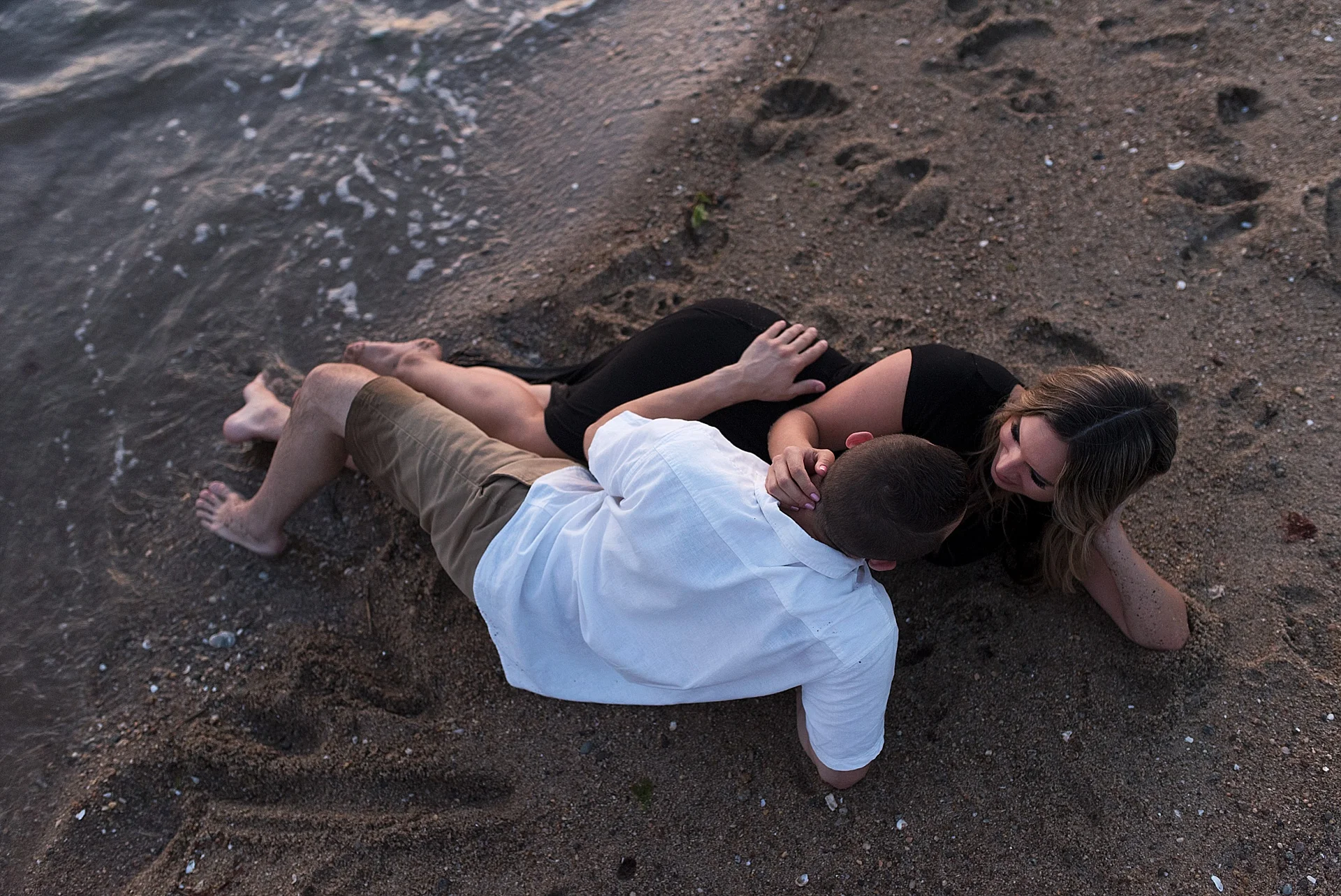romantic engagement session on the beach in connecticut