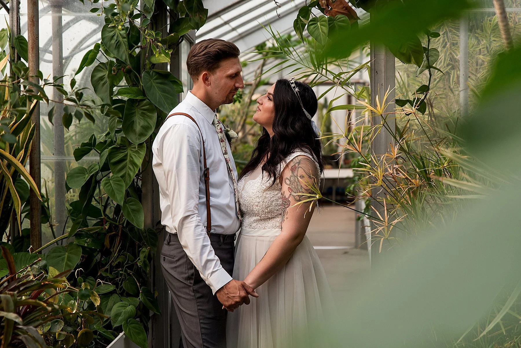 Micro wedding photographer located in Connecticut