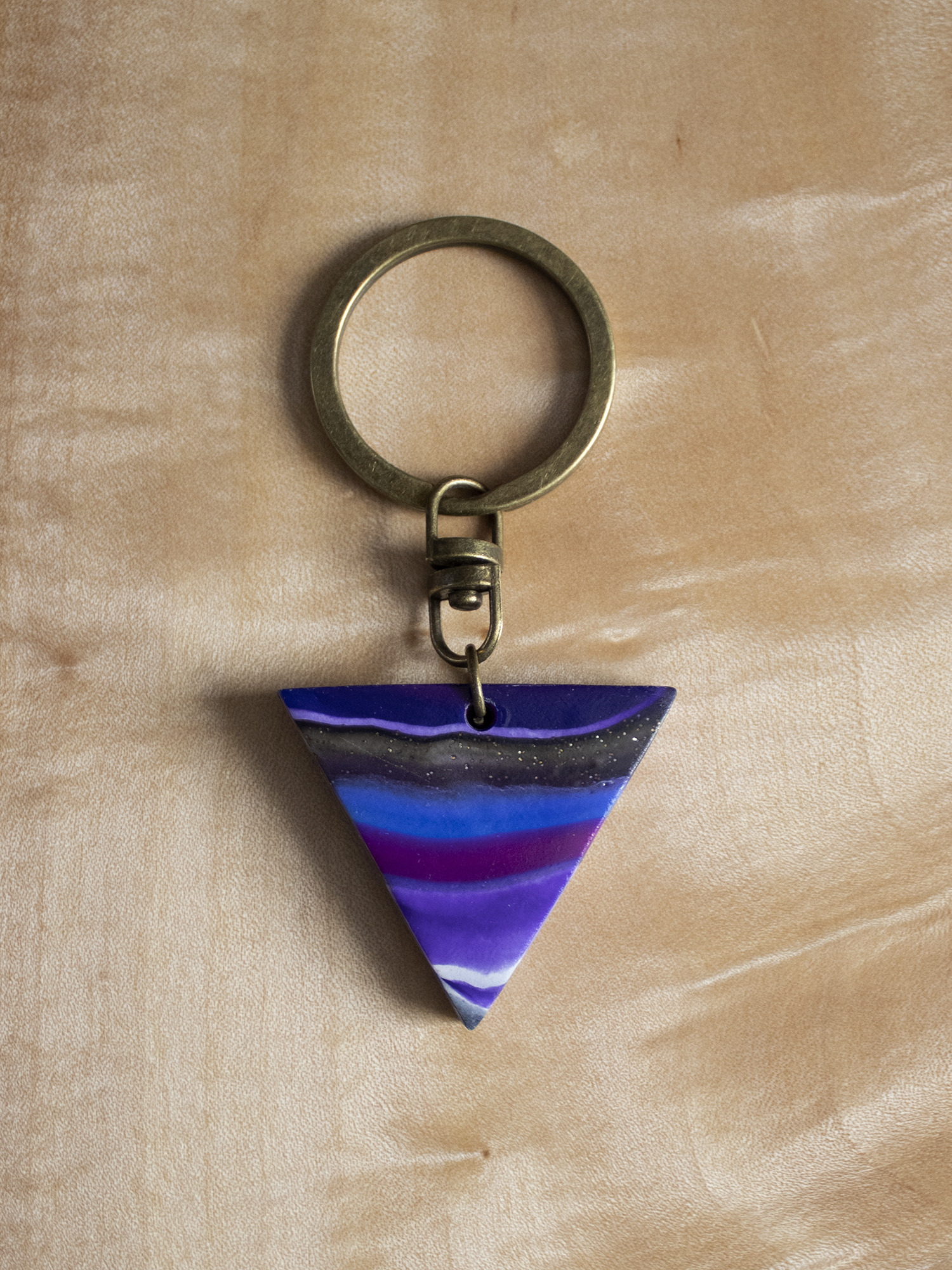 Triangle - Purple Stripes.png