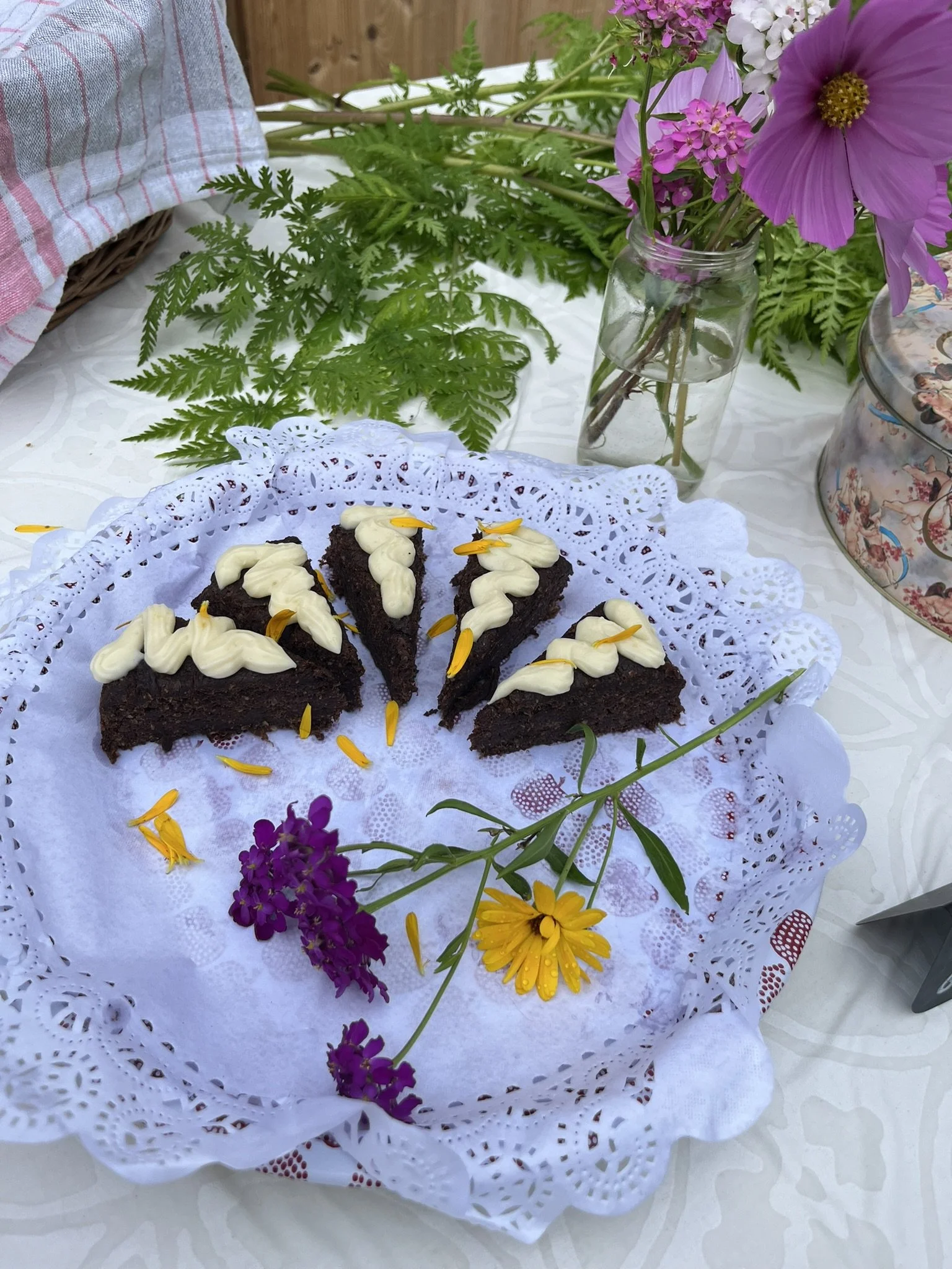 Satokauden suklaakakku 