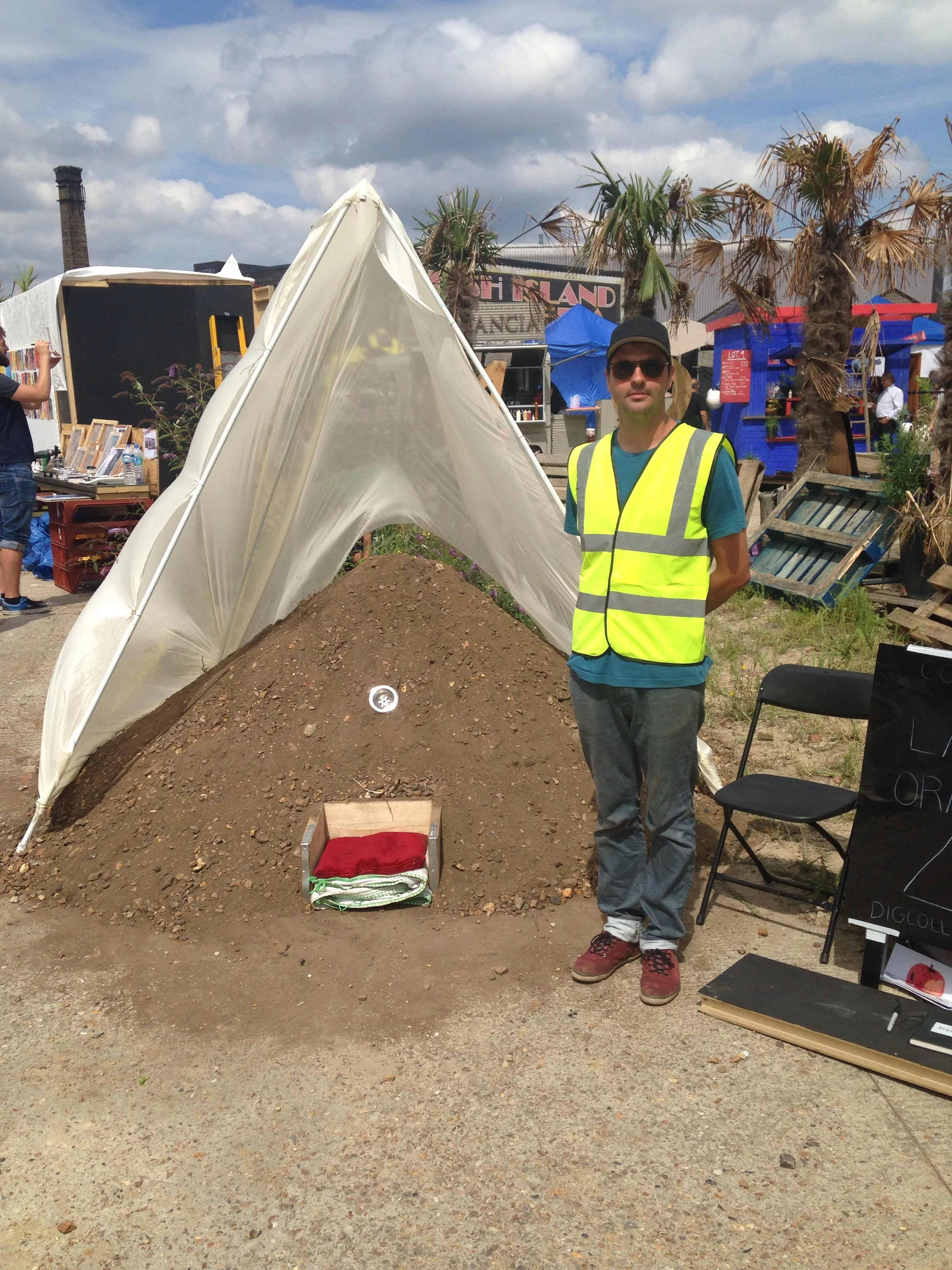 Dig Collective at Hackney Wick Art Festival giving a voice to soil from the hole.