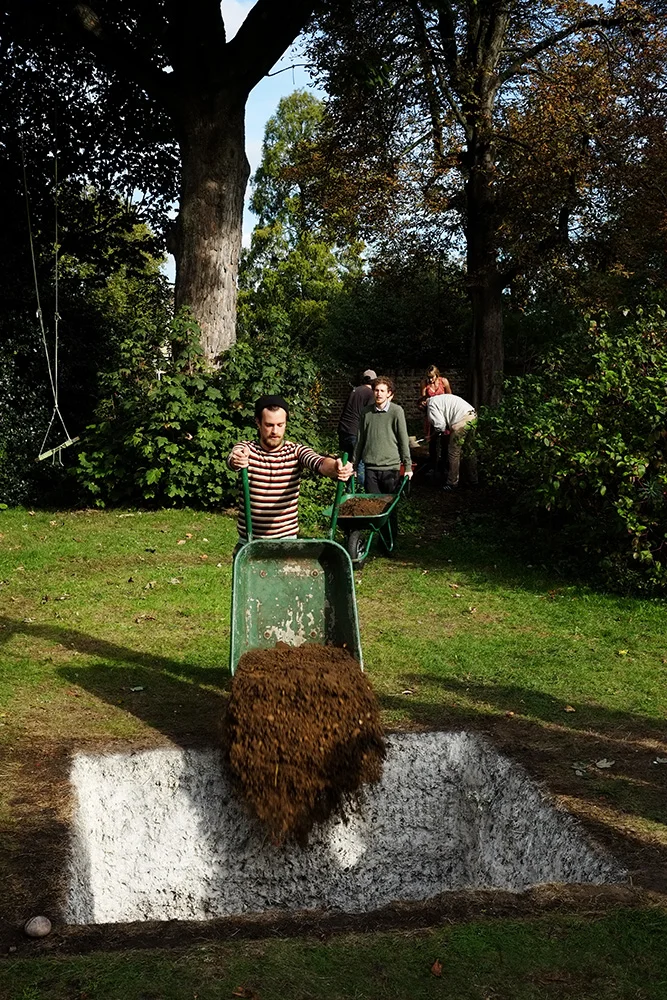 Burial of the hole. See video here .