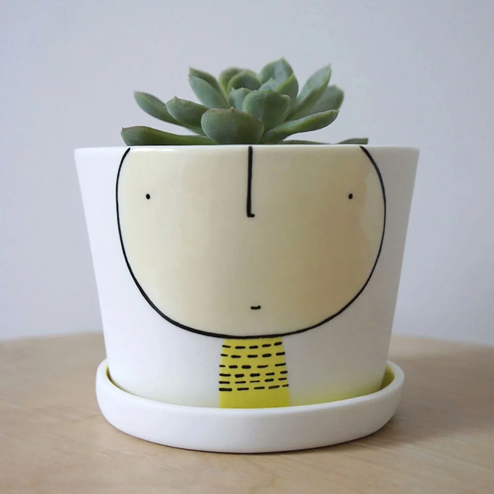 PLANTER 3 HOLLE.jpg