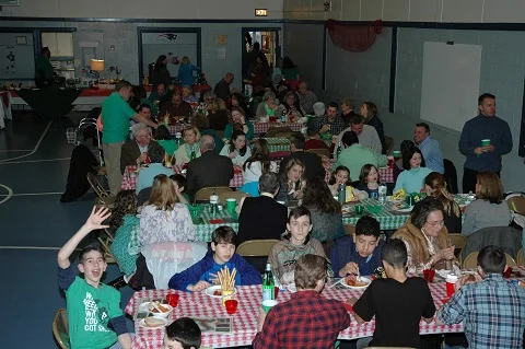crowd-at-gandg.jpg