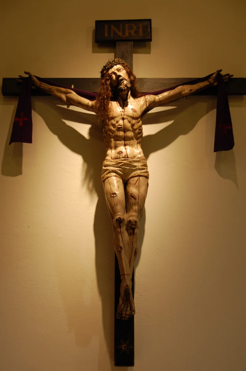 crucifix.jpg