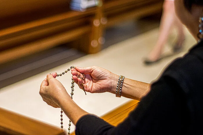 hold-rosary-close.jpg