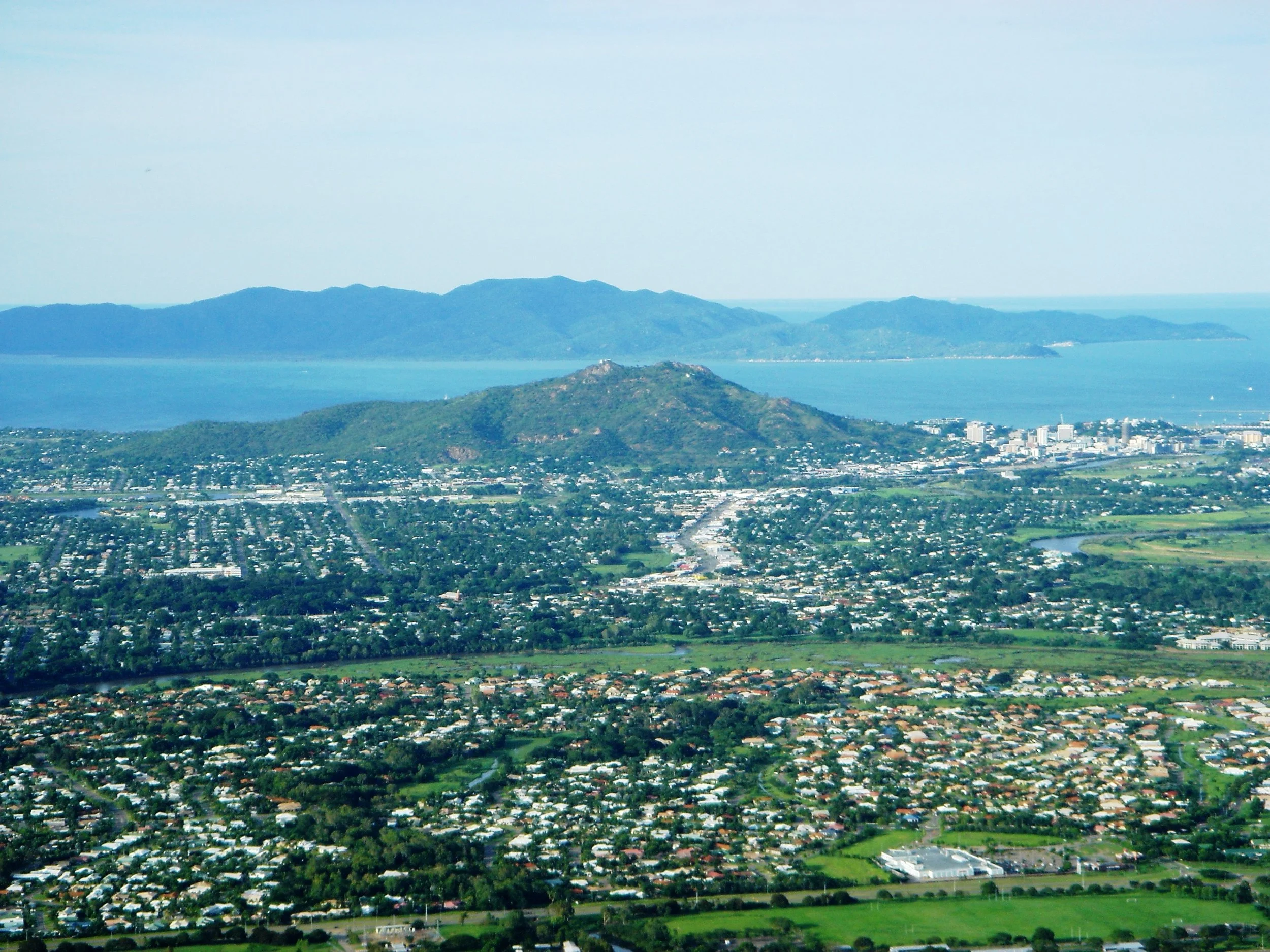 Castle_Hill_Townsville.jpg