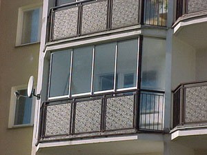Copy of Zabudowa balkonu w systemie przesuwnym.
