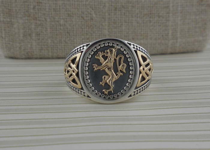 Scottish Rampant Signet Ring with Celtic Knots