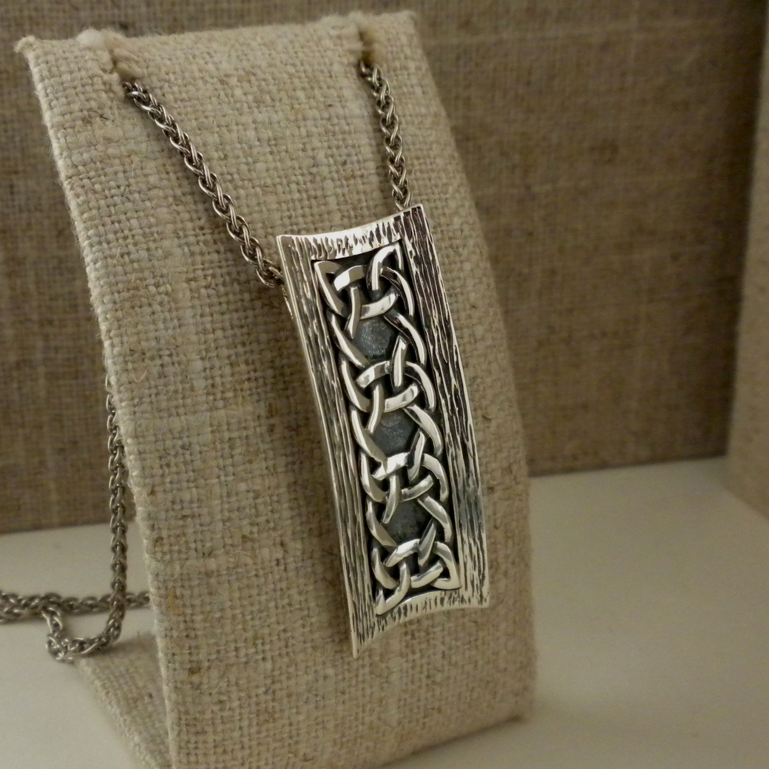 Scavaig Celtic Weave Pendant