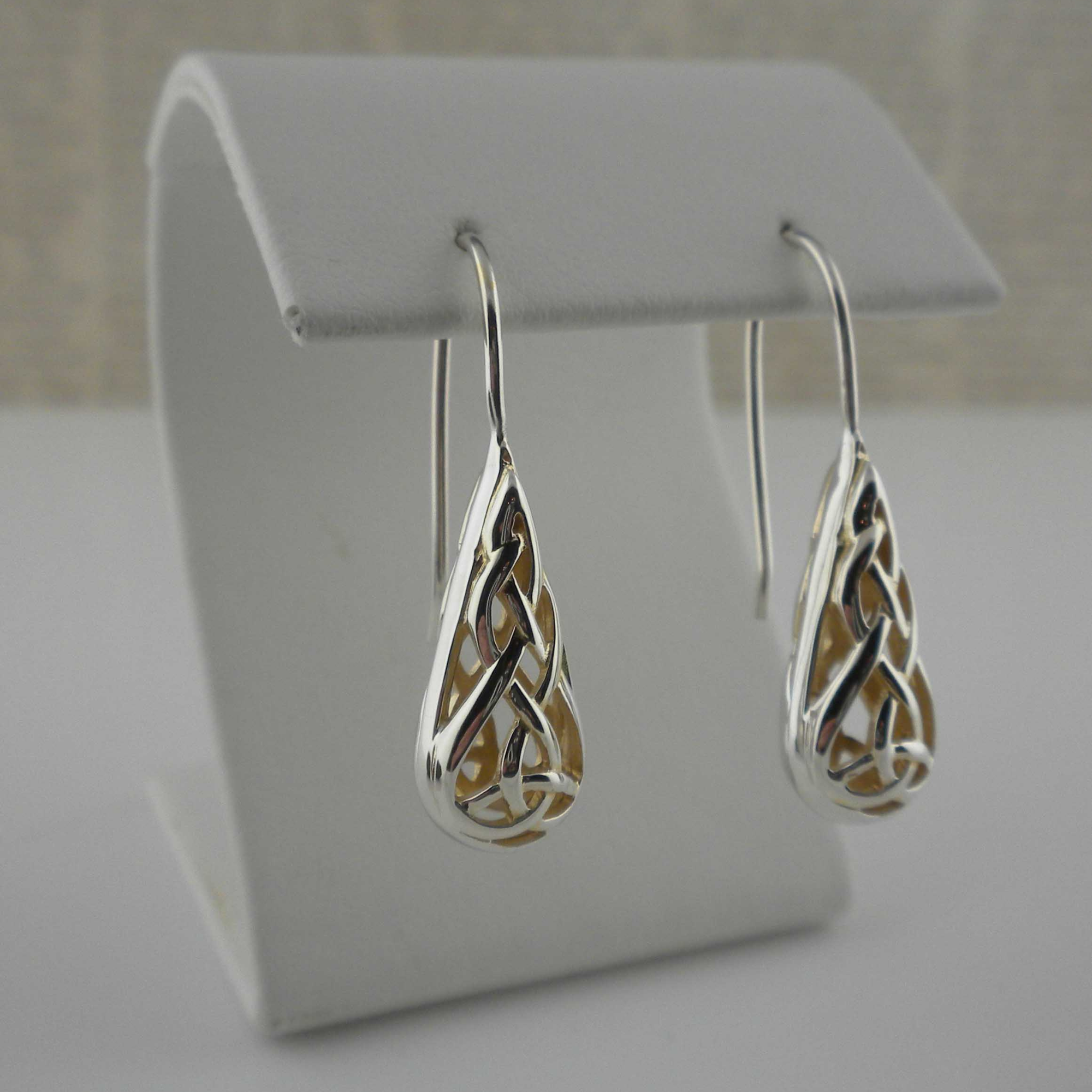 03-PEX5377-Trinity-Knot-Earrings.png