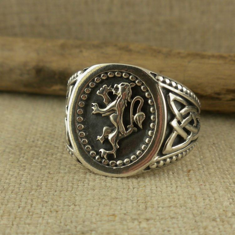Sterling Silver Scottish Rampant Signet Ring with Celtic Knots