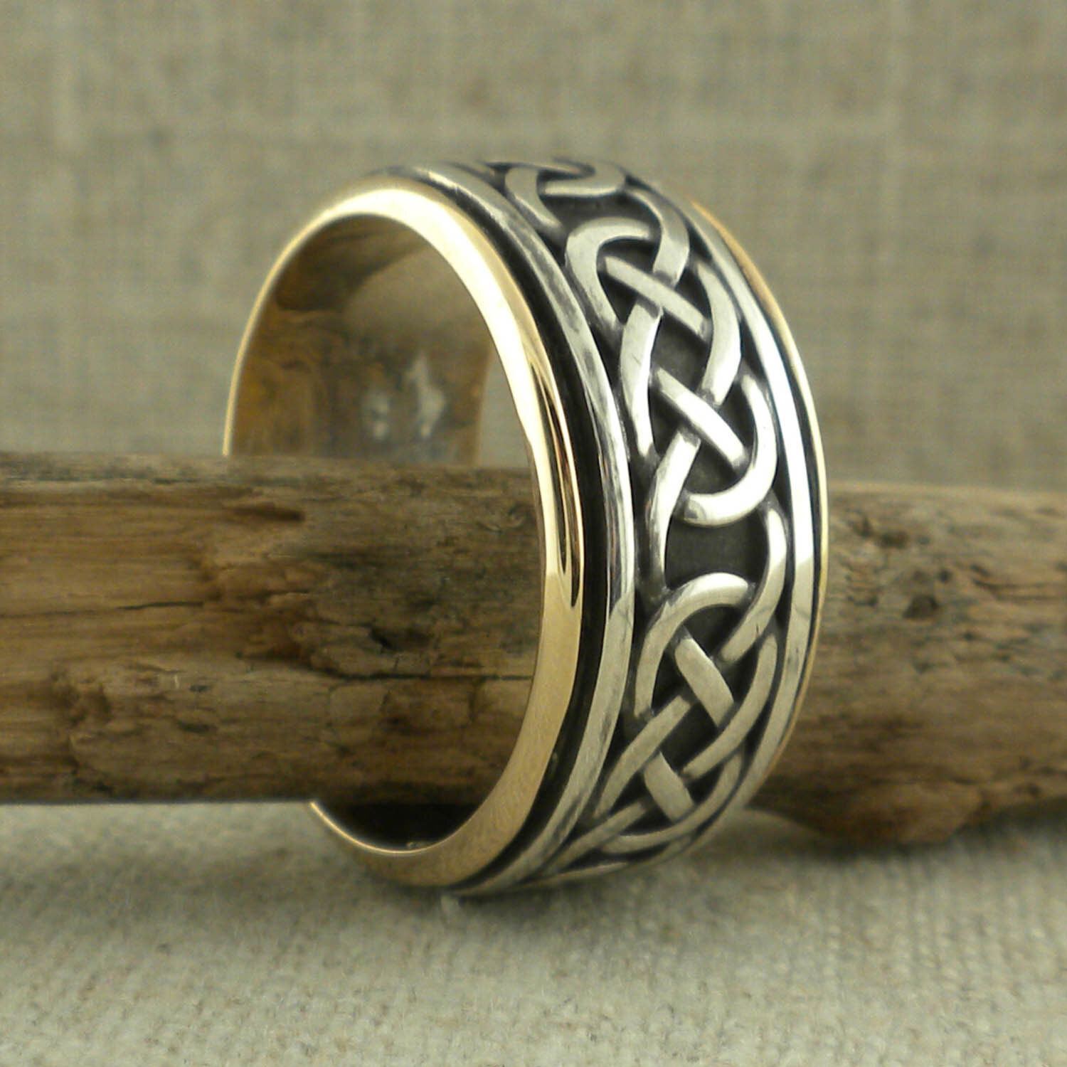 Celtic Eternity Knot Wedding Ring