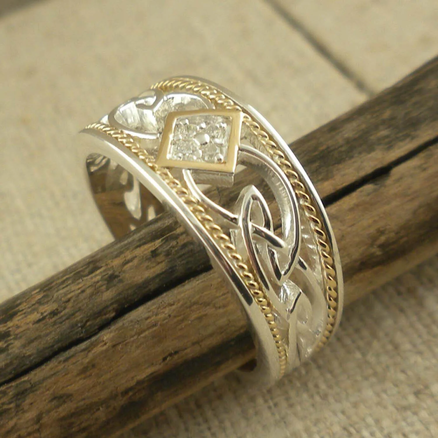 Diamond Celtic Knot Window to the Soul Ring