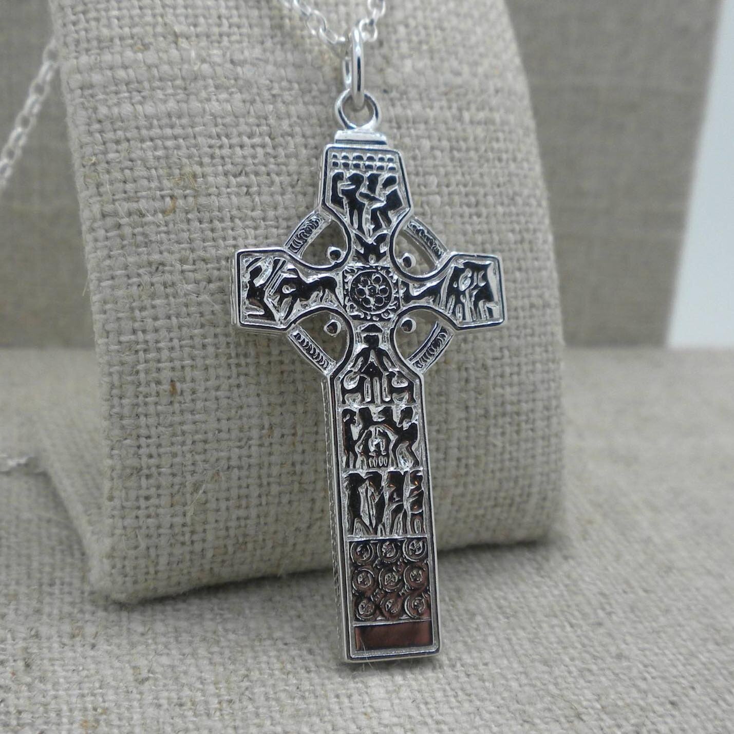 Sterling Silver Cross of Kell