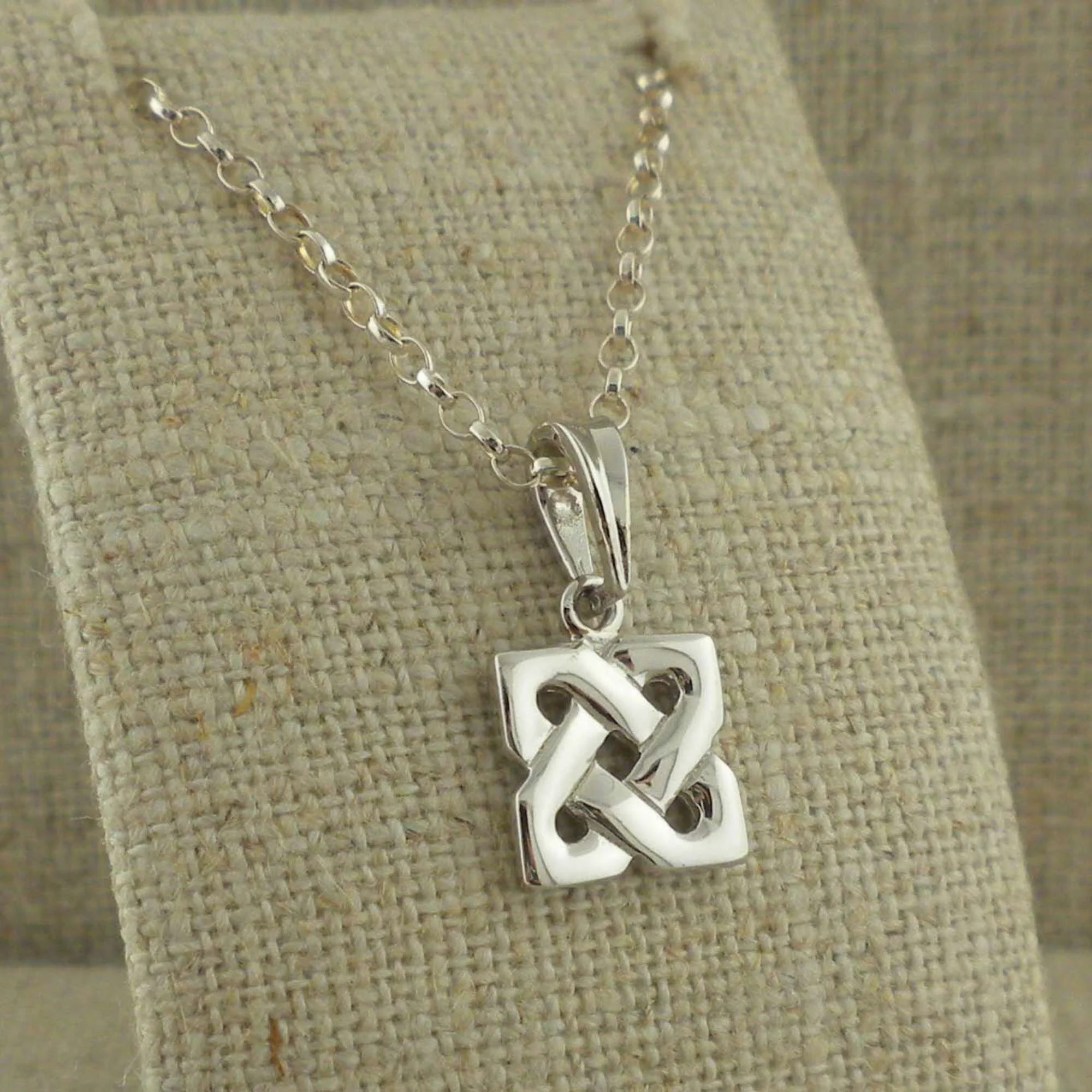Sterling Silver Celtic Knot Pendant 