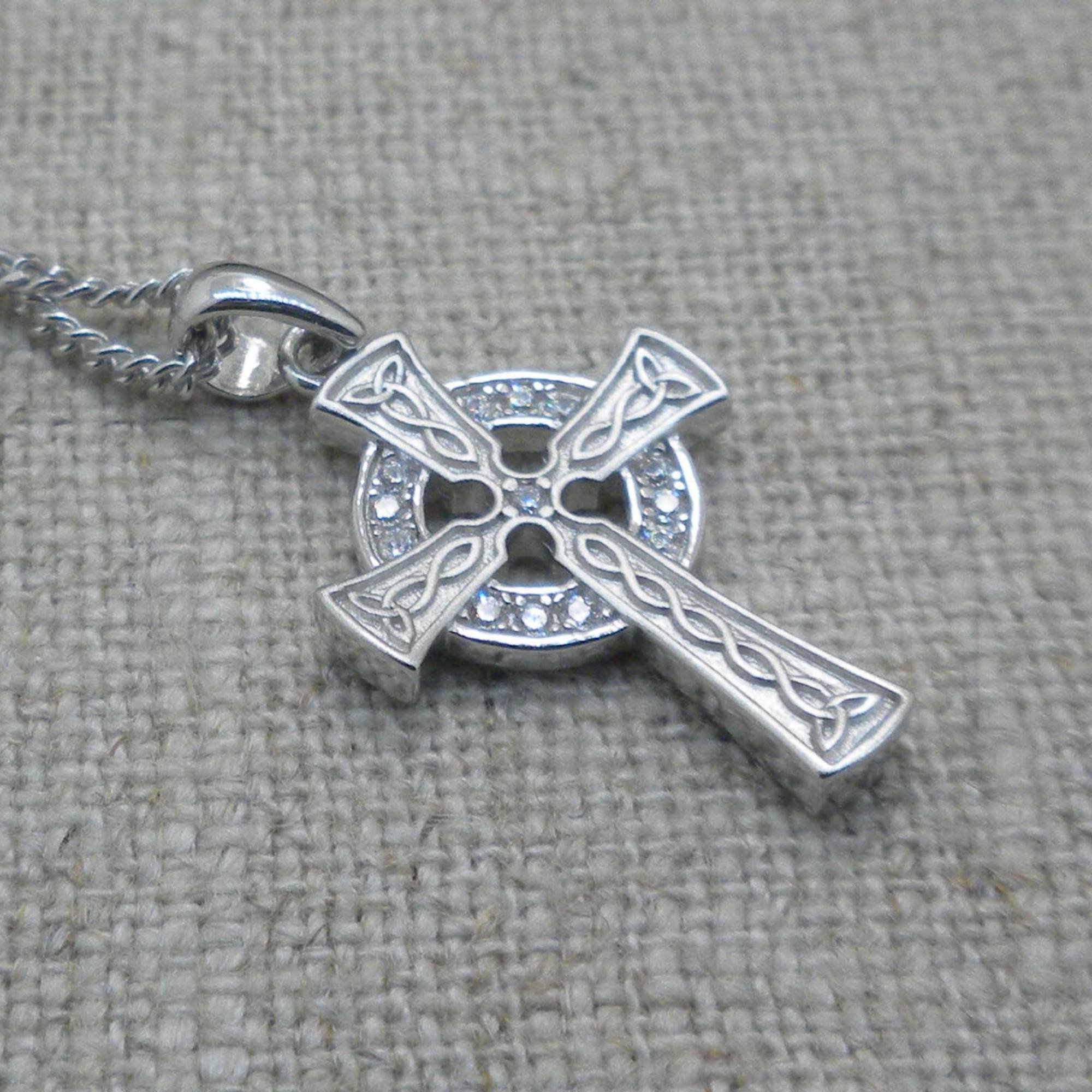 Small Celtic Cross by Boru