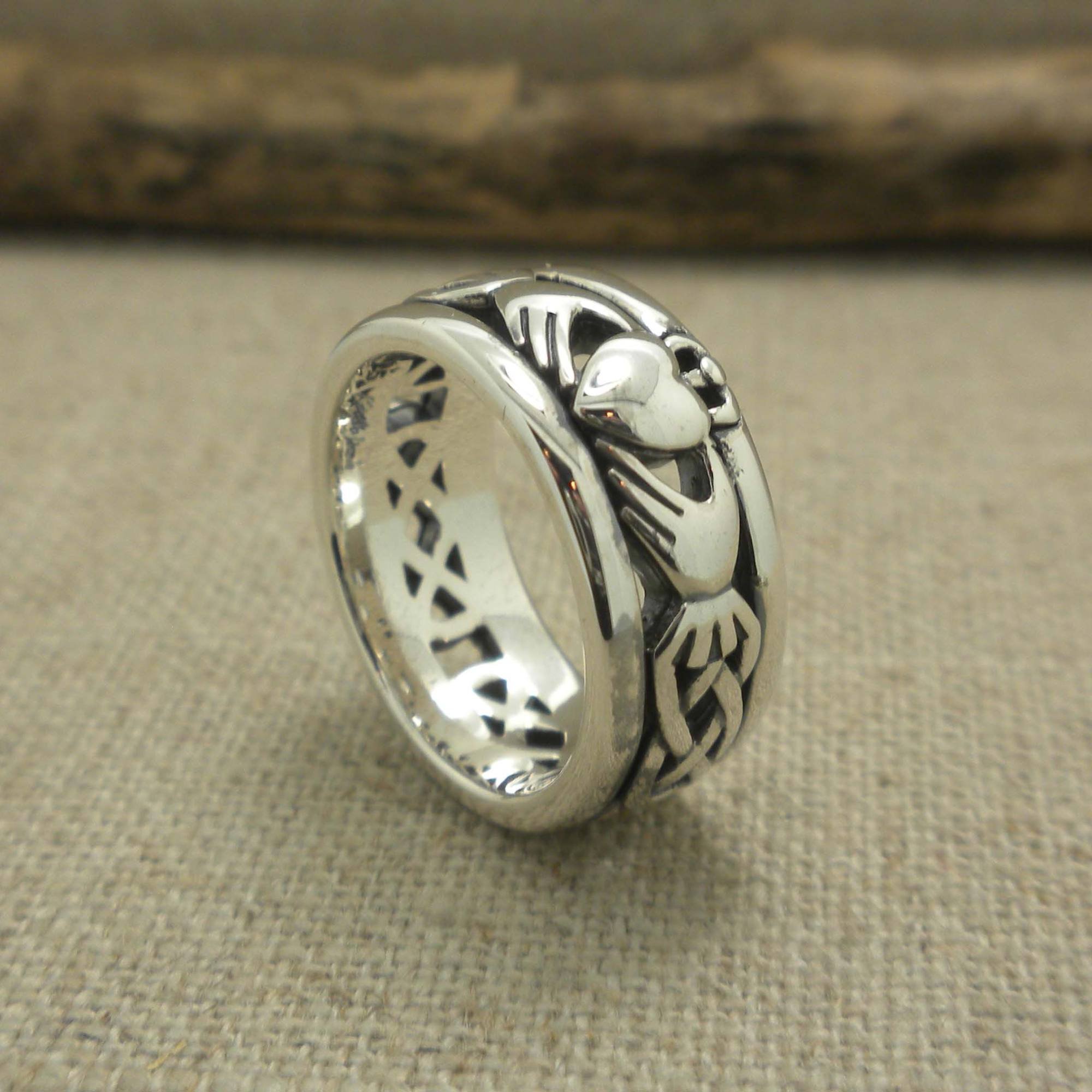 Celtic Claddagh Ring